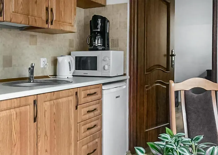 1 Bedroom In Debina Апартаменты